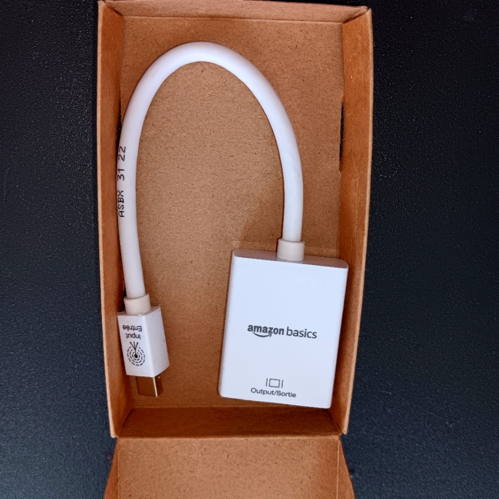 Amazon Basics White HDMI Adapter